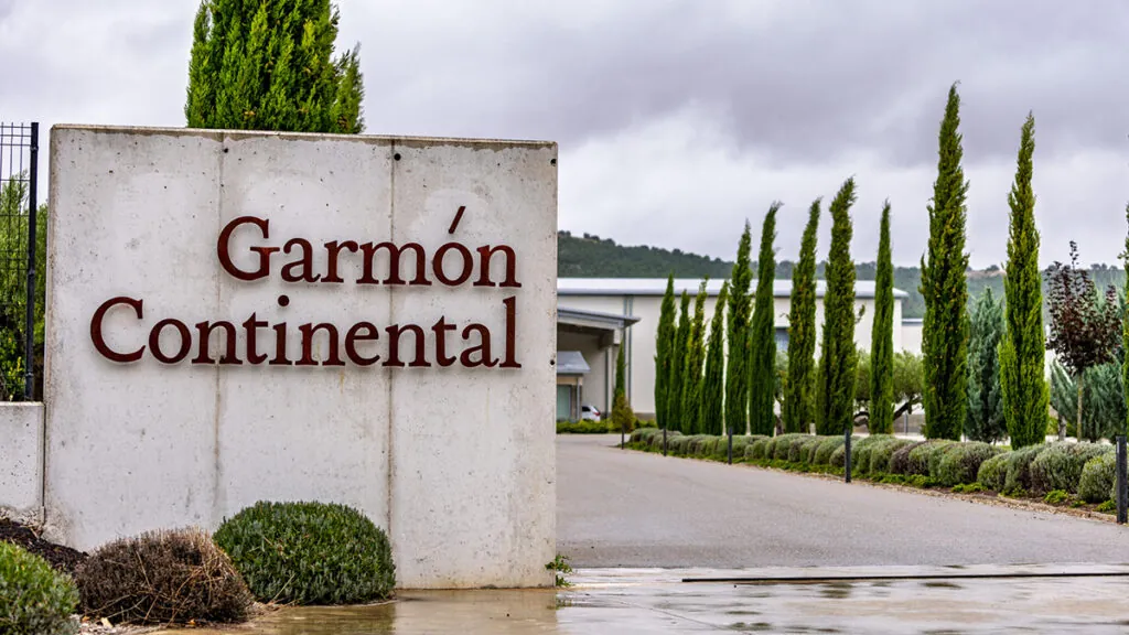 El vino más íntimo de la familia García: así es Garmón, el Ribera del Duero nacido de seis pueblos y una sola idea 2 Garmon Continental
