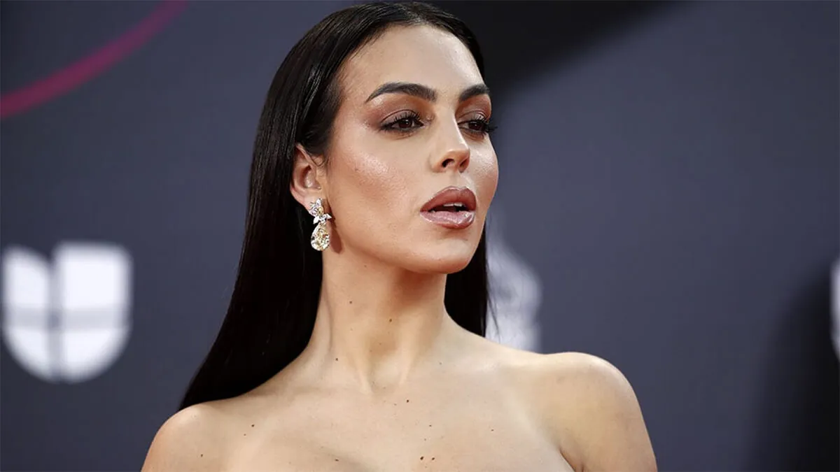 El pueblo aragonés que marcó la infancia de Georgina Rodríguez y que ahora aparece en su serie de Netflix 1 El pueblo aragonés que marcó la infancia de Georgina Rodríguez y que ahora aparece en su serie de Netflix
