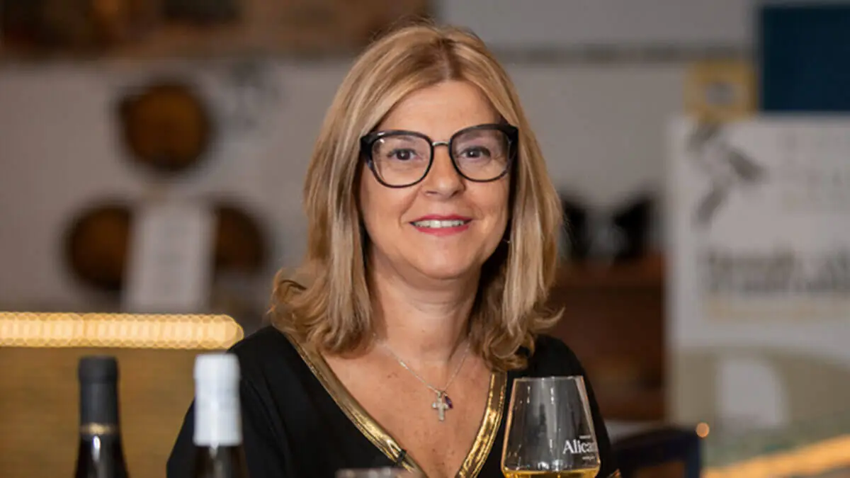 “Moscatel que no ve el mar, llora”: la bodega de Teulada que convirtió una frase en su filosofía 1 “Moscatel que no ve el mar, llora”: la bodega de Teulada que convirtió una frase en su filosofía