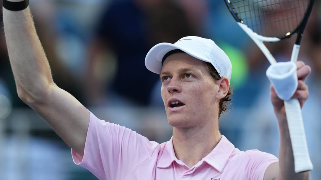 El refugio secreto de Jannik Sinner: el pueblo de los Alpes italianos de cuento de hadas perfecto 1 Jannik Sinner Jugador de tenis italiano