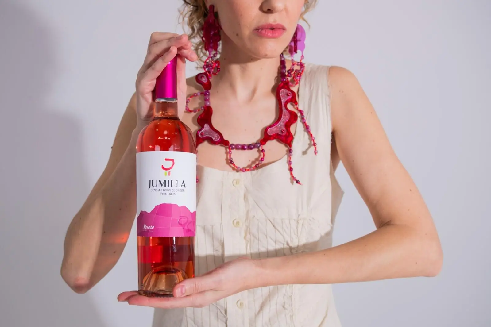 Jumilla finalista en IWC Industry Awards con su campaña de arte y vino 1 Jumilla finalista en IWC Industry Awards con su campaña de arte y vino