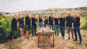 La Asociacion Vinedos y Bodegas de San Martin de Unx lleva