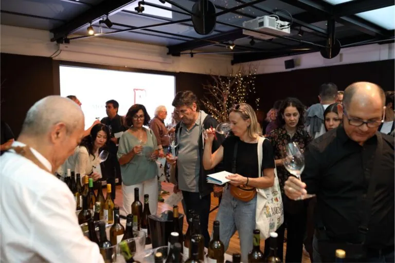 La D.O. Monterrei desembarca en Barcelona con un showroom profesional exitoso
