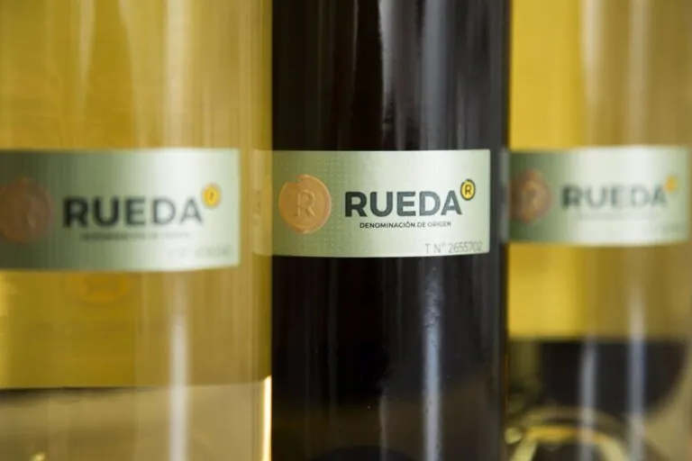 La DO Rueda entrega 118,3 millones de contraetiquetas en 2024