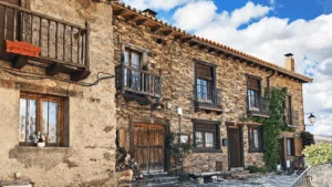 Qué ver en La Hiruela: el pueblo que se detuvo en el tiempo y esconde los senderos más puros de Madrid