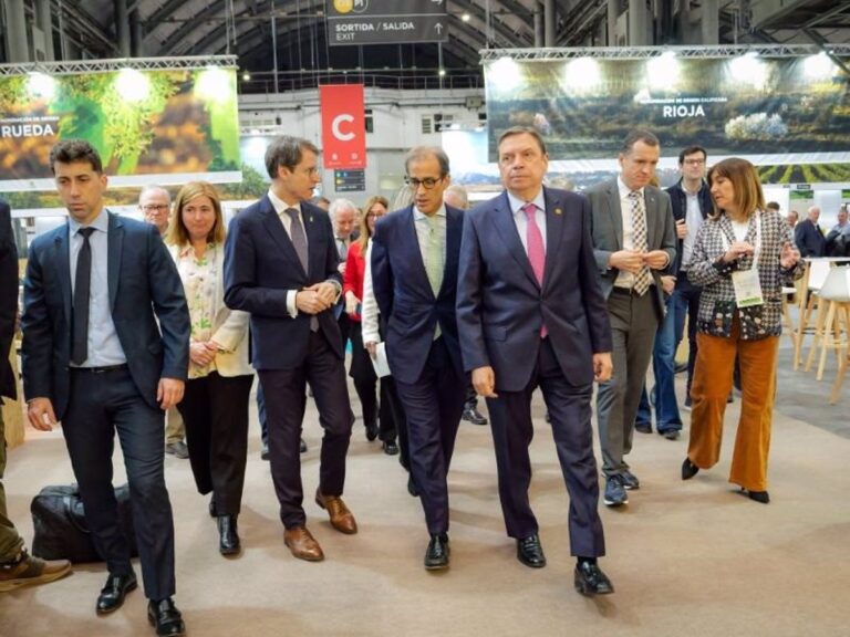 La Rioja resalta la diversidad y calidad de sus vinos en Barcelona 46 La Rioja resalta la diversidad y calidad de sus vinos