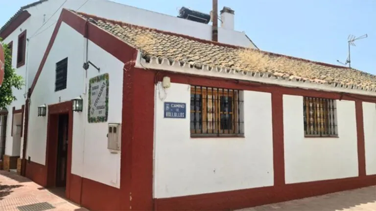 Abierta desde 1917 y famosa por su cachopo: así es La Tarazana, joya de Mairena del Aljarafe