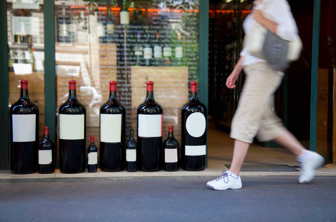 Las grandes botellas de vino dominan cenas exclusivas en Londres y redes sociales 1 Las grandes botellas de vino dominan cenas exclusivas en Londres