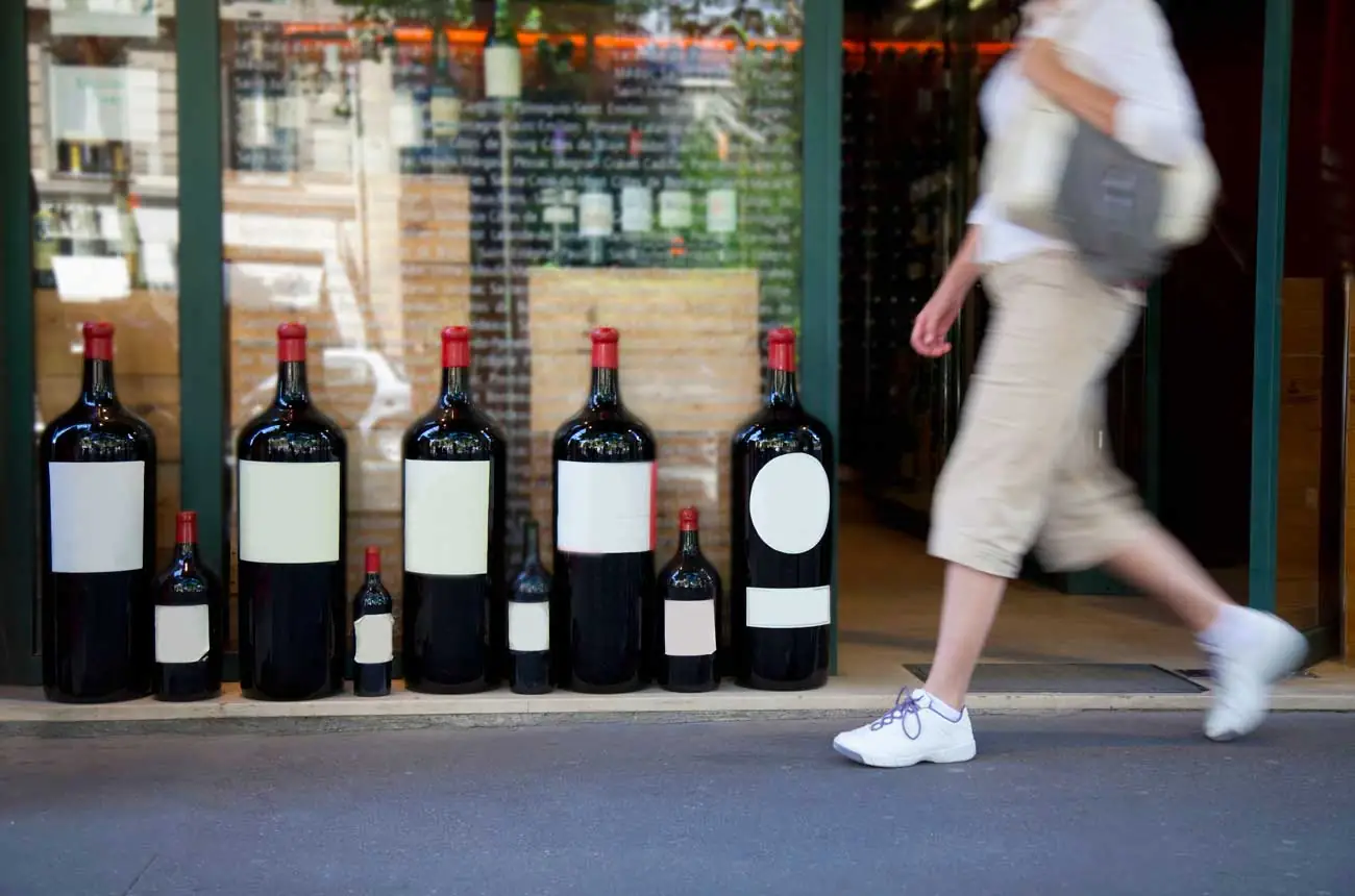 Las grandes botellas de vino dominan cenas exclusivas en Londres y redes sociales 1 Las grandes botellas de vino dominan cenas exclusivas en Londres y redes sociales