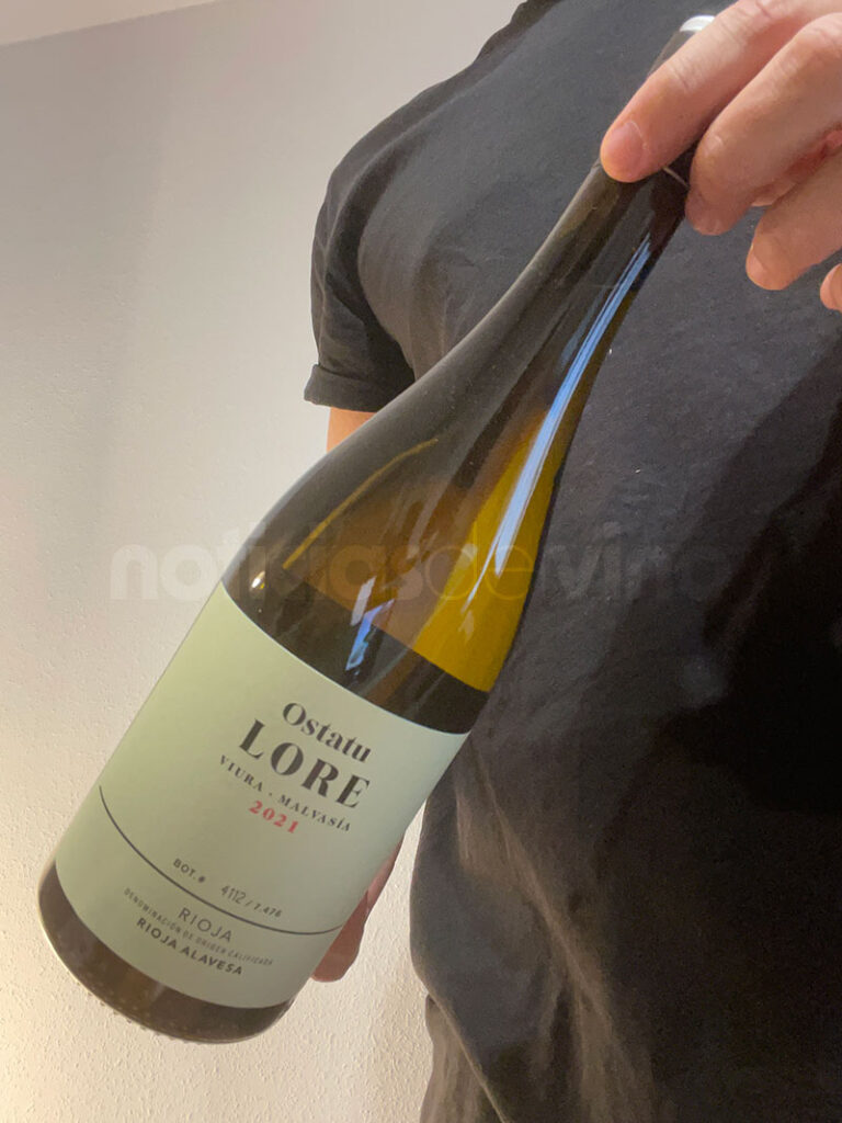 Este blanco D.O.Ca. Rioja Alavesa con personalidad única es todo lo que necesitas para un brindis de San Valentín 2 Lore de Ostatu