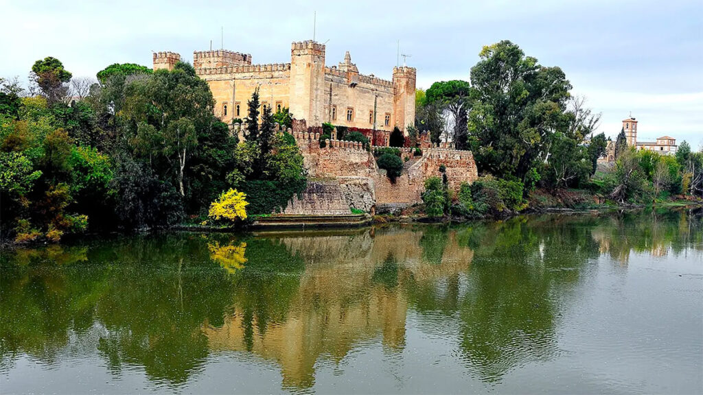 El pueblo de Toledo donde la tierra caliza y el calor extremo dan algunos de los mejores vinos del país 1 Malpica de Tajo