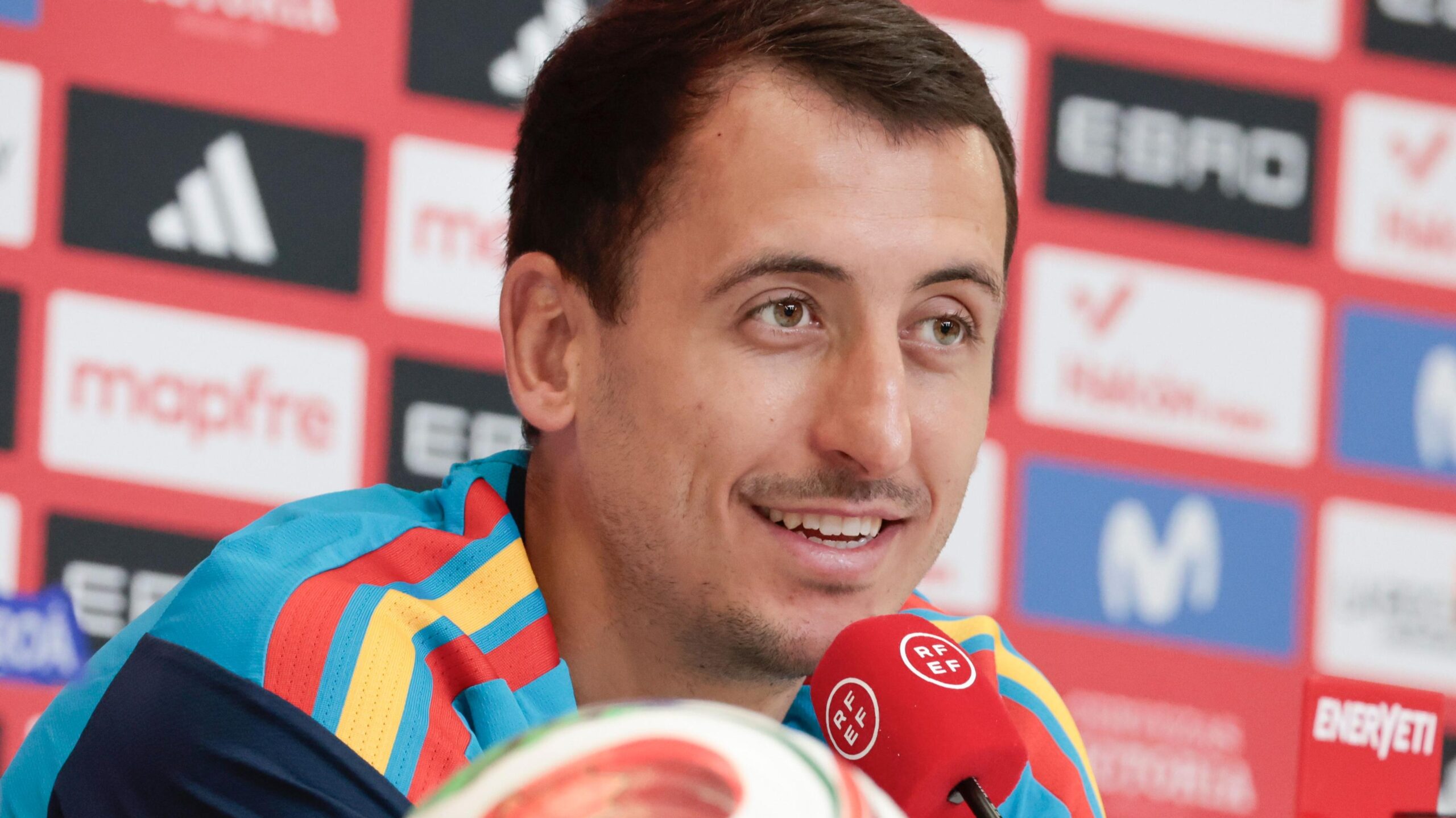 El refugio secreto de Mikel Oyarzabal en el País Vasco: una ciudad ejemplar marcada por las armas y el bombardeo nazi 1 Mikel Oyarzabal