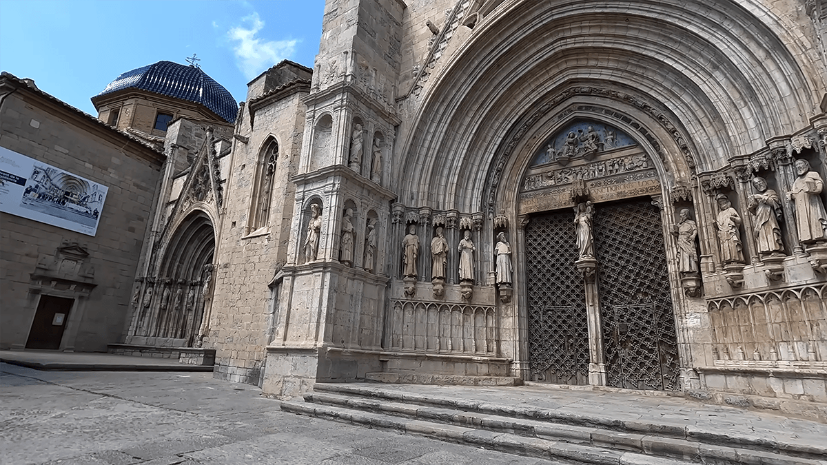 Ni Montanejos ni Peñíscola: el pueblo de Castellón con un castillo islámico y pinturas Patrimonio de la Humanidad 1 Morella Castellon