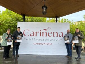 Noviembre cultural en Carinena con Miguel Angel Berna y Lola