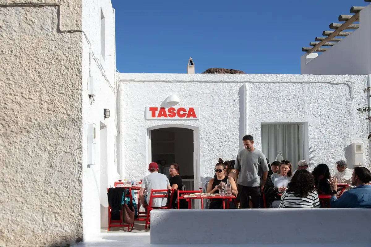 Cocina sin fuego y vinos naturales: un refugio de calma en Cabo de Gata 1 Cocina sin fuego y vinos naturales: un refugio de calma en Cabo de Gata