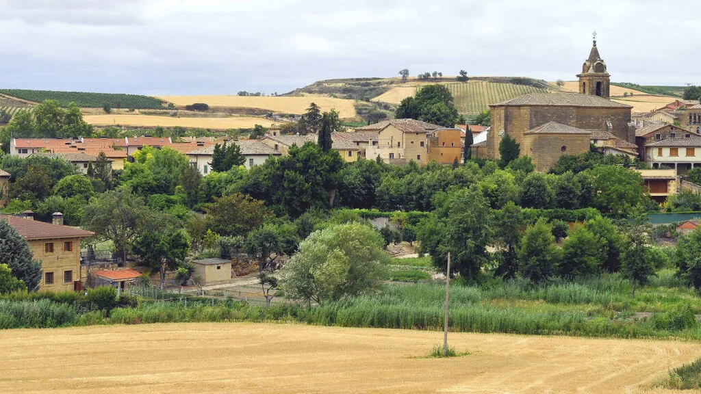 Un pequeño pueblo de La Rioja esconde bajo sus calles una de las bodegas más antiguas de España