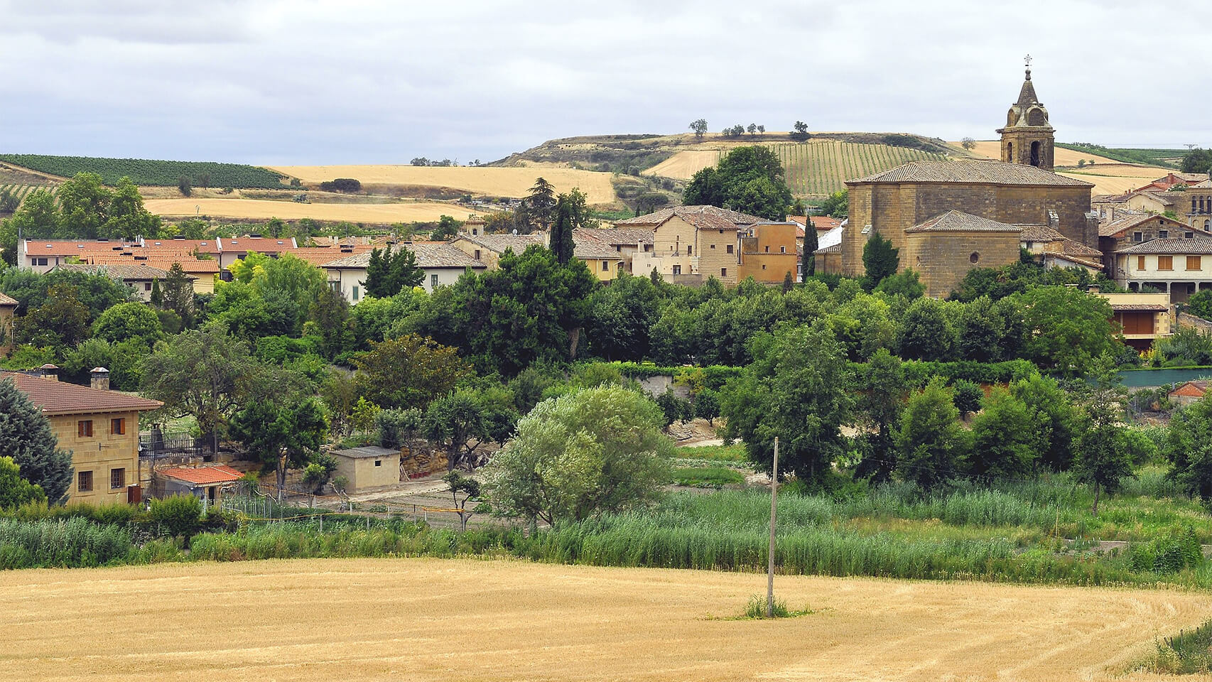 Un pequeño pueblo de La Rioja esconde bajo sus calles una de las bodegas más antiguas de España 1 Ollauri