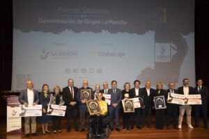 Premios Solidarios 2024 reconocen a figuras por su apoyo a los afectados 7 Premios Solidarios 2024 reconocen a figuras por su apoyo a