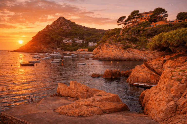 Qué ver en Begur: el pueblo medieval con las calas más bonitas de la Costa Brava 8 Begur