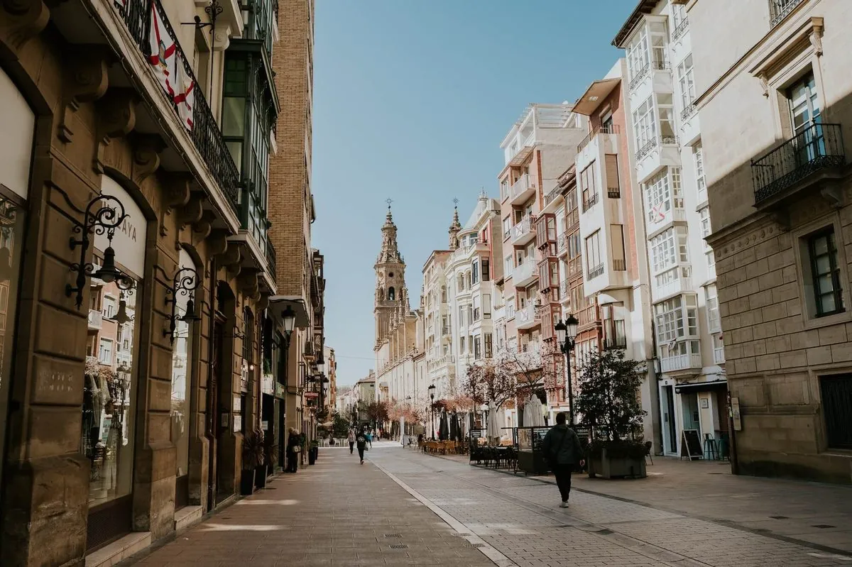 Bodegas de Logroño presenta “Entre semana todo sabe mejor”, una propuesta para descubrir la ciudad de lunes a jueves 1 Bodegas de Logroño presenta “Entre semana todo sabe mejor”, una propuesta para descubrir la ciudad de lunes a jueves