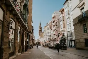 Bodegas de Logroño presenta “Entre semana todo sabe mejor”, una propuesta para descubrir la ciudad de lunes a jueves 16 Bodegas de Logroño presenta “Entre semana todo sabe mejor”, una propuesta para descubrir la ciudad de lunes a jueves