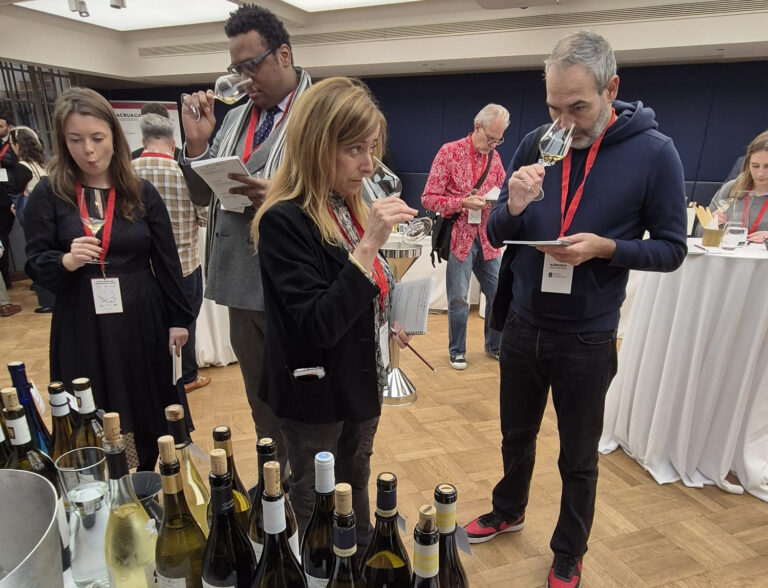 Reino Unido cierra en Londres el segundo Salón de Vinos Rías Baixas 45 Reino Unido cierra en Londres el segundo Salon de Vinos
