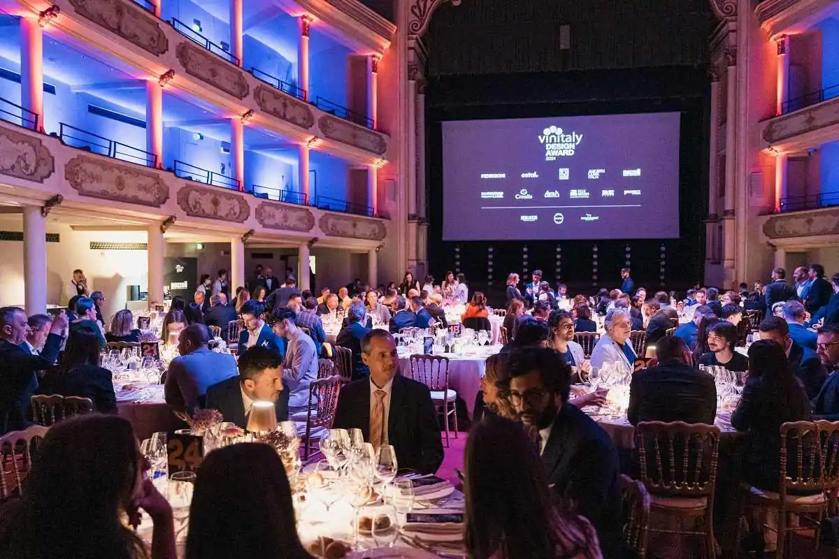 Vinitaly Design Award añade cuatro nuevas categorías en su 29 edición 1 Vinitaly Design Award añade cuatro nuevas categorías en su 29 edición