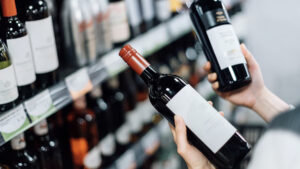Ni vino caro ni desconocido: El Corte Inglés ofrece un delicioso vino blanco por solo 2 euros 9 Vino 16