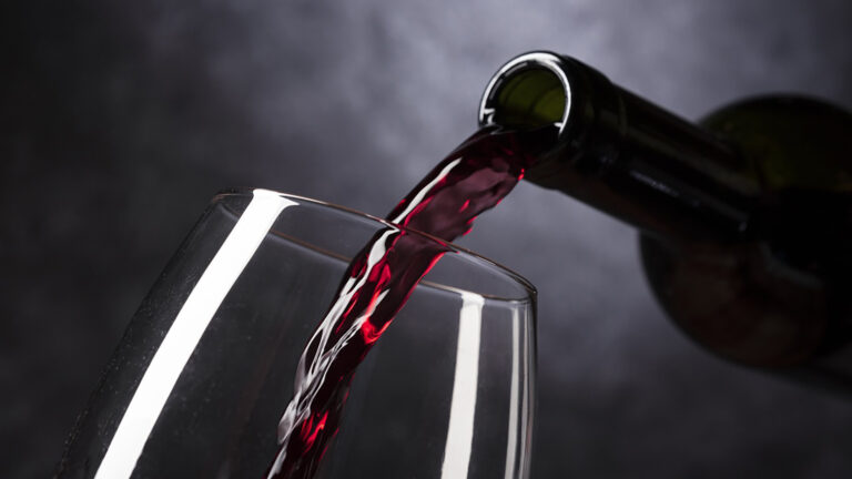 Ni un premio más ni un brindis menos: Ana Barrón se consagra como enóloga del año por el crítico Tim Atkin 14 Vino 23