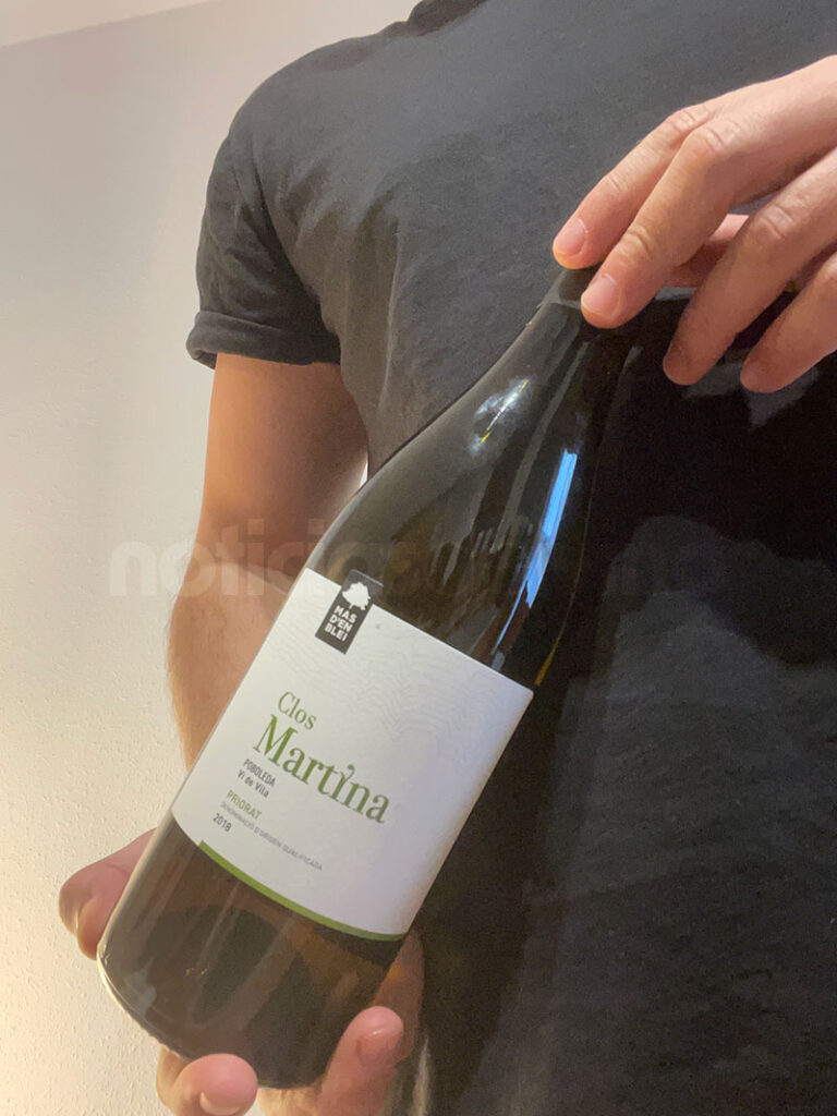 Por solo 19,50€, este vino con boca untuosa y final largo es el aliado perfecto para San Valentín 2 Vino Clos Martina