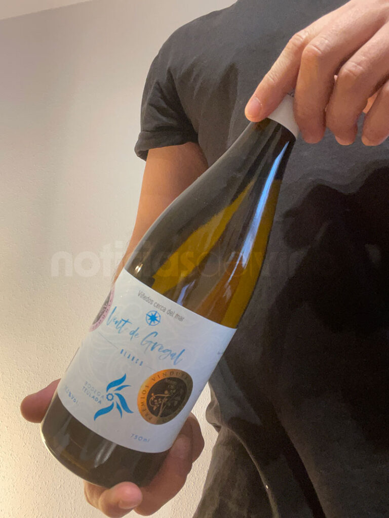 El blanco con 86 puntos en Guía Peñín que será el toque perfecto para San Valentín 2 Vino Vent de Gregal