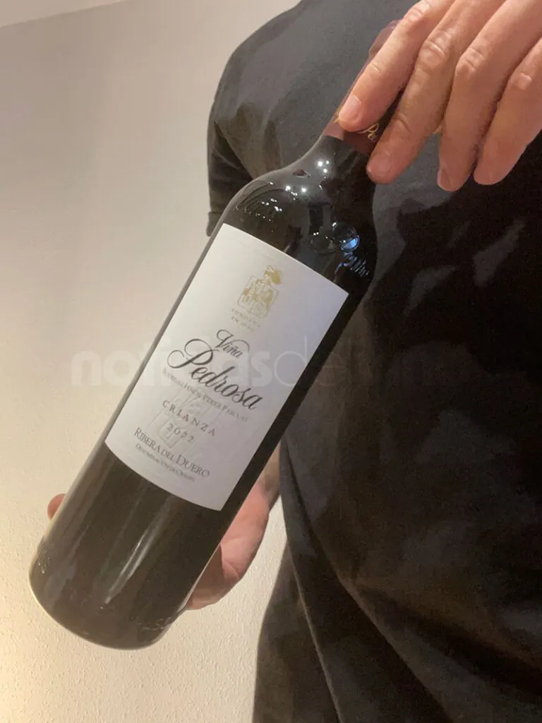 Este Ribera del Duero con 18 meses en barrica es todo lo que necesitas para una velada romántica 2 Viña Pedrosa Crianza