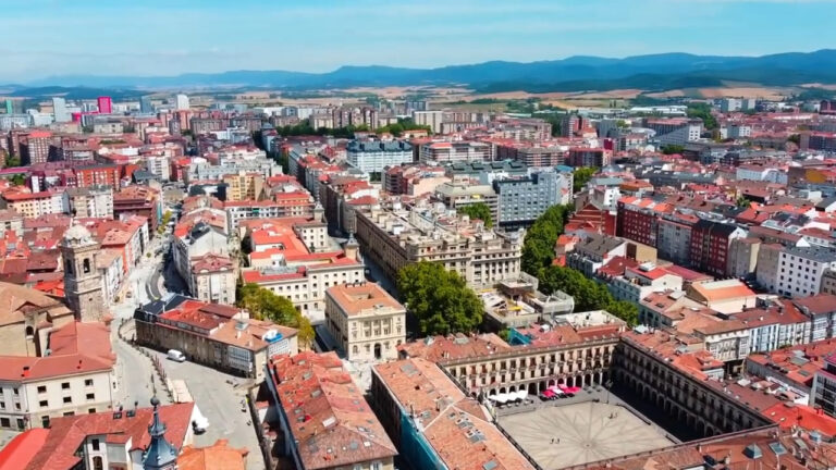 La clave para organizar una escapada a la Rioja Alavesa: dormir en Vitoria y combinar catas con alta cocina 3 Vitoria Gasteiz