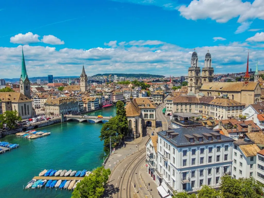Qué ver en Zúrich: 8 imprescindibles que no te puedes perder 2 Zurich 1