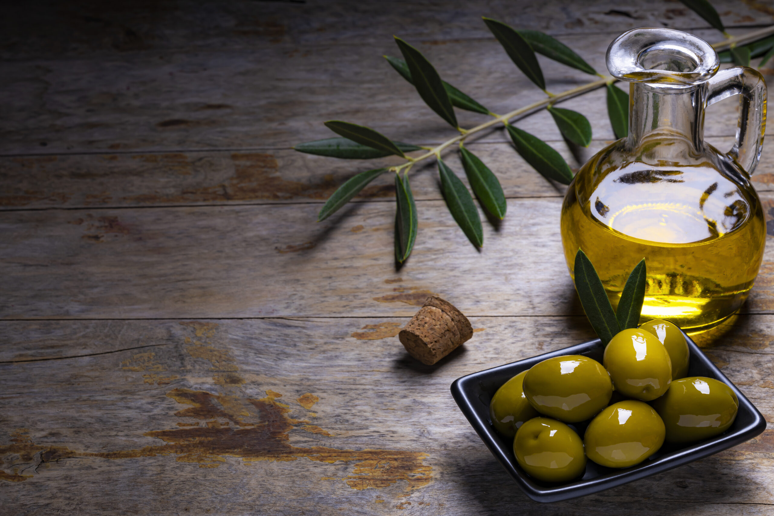 El auge del aceite sin filtrar de primera prensada: por qué todos quieren probarlo 1 Aceite de oliva