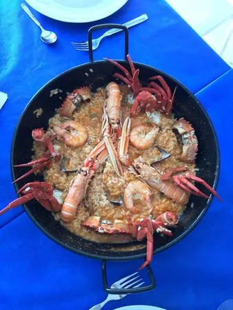 Varadero: Sabor casero familiar en el corazón de Santander