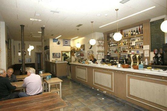 Bodega Donostiarra: Sabores auténticos de San Sebastián en cada pintxo 1 bodega donostierra