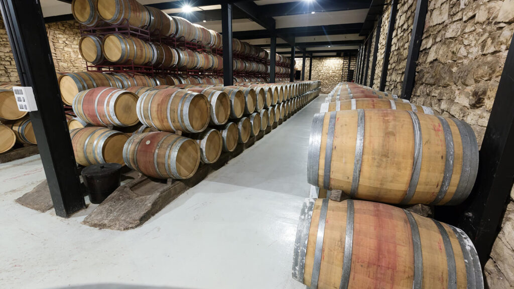 Las 12 bodegas bajo tierra más sorprendentes que puedes recorrer en España 2 bodegas bajo tierra