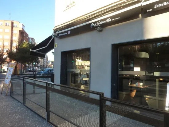 Bar El Martinillo: Sabor y calidez en cada tostada en Burgos