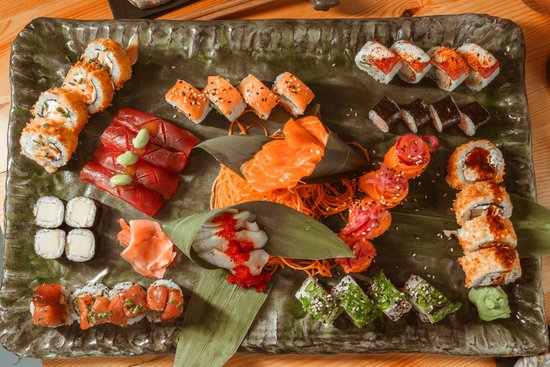 Sibuya Urban Sushi Bar - Pontevedra: Deléitate con el mejor sushi en el corazón de Pontevedra 38 freestyle 52