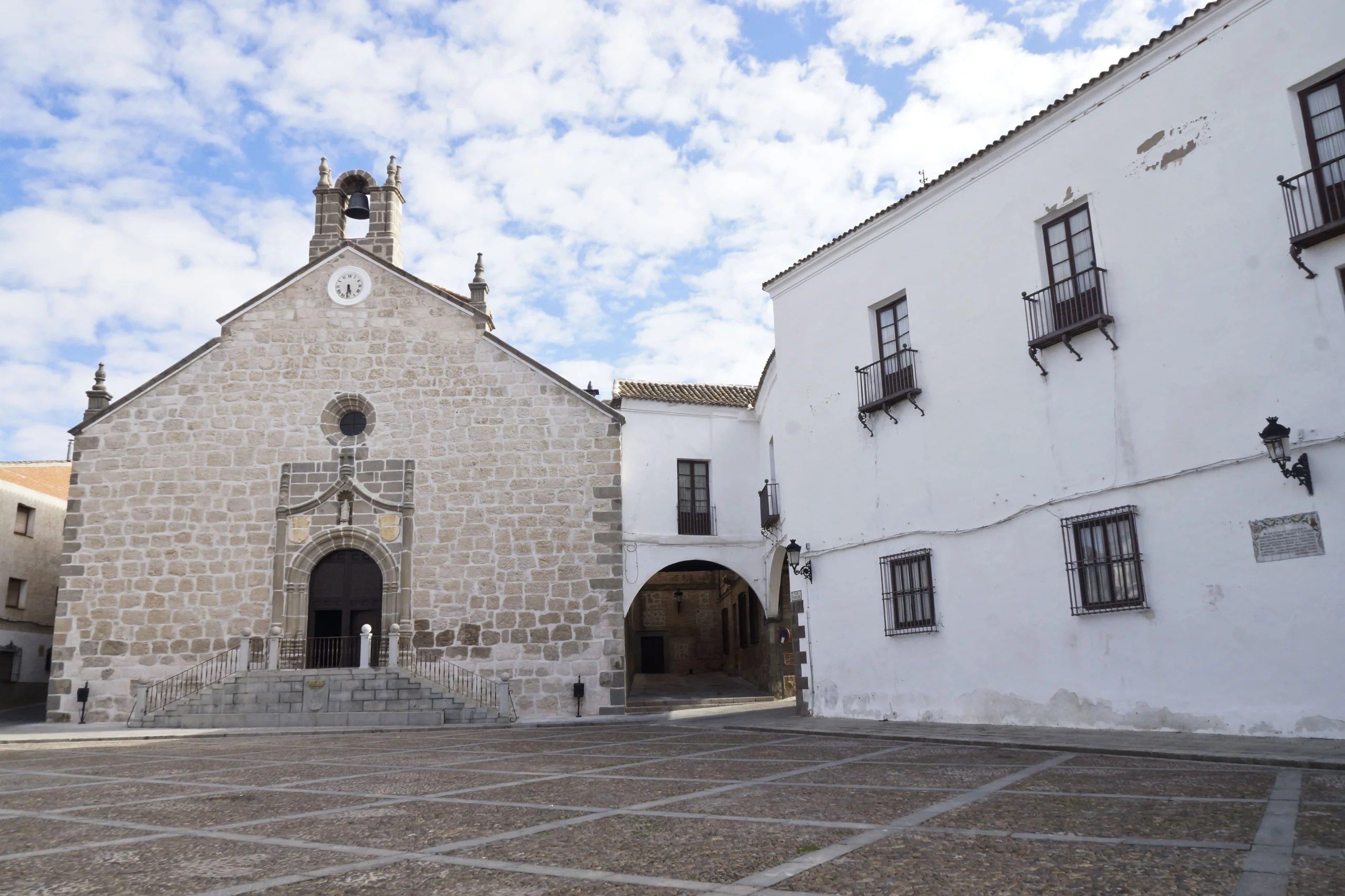 Qué ver y qué hacer en La Puebla de Montalbán (Toledo): 10 planes imprescindibles 1 La Puebla de Montalbán (Toledo)