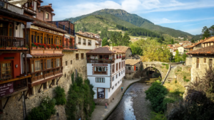 El pueblo medieval de Cantabria que tienes que ver al menos una vez en la vida