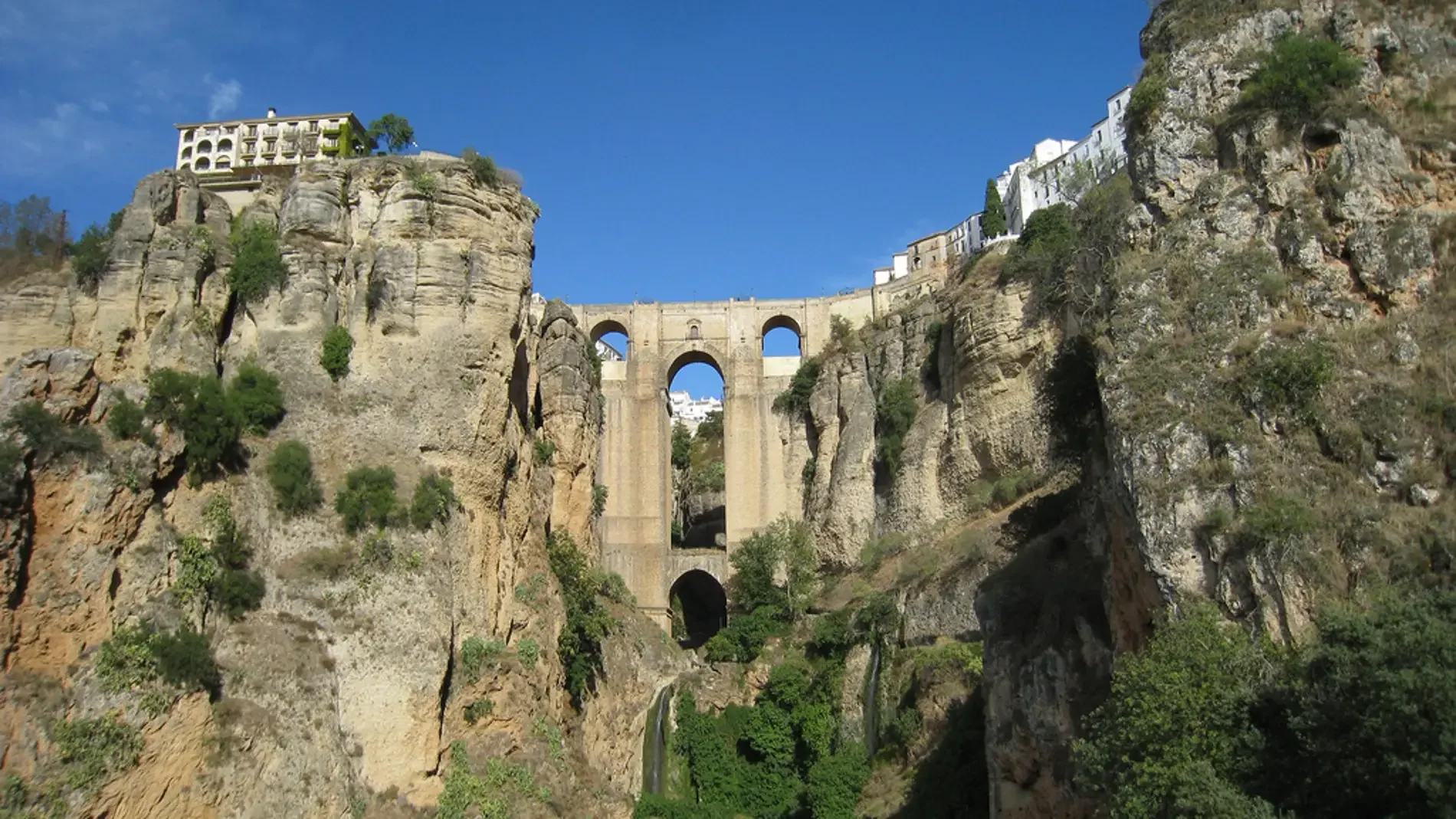 Qué ver en Ronda en un día: 15 lugares imprescindibles que visitar 1 Qué ver en Ronda en un día: 15 lugares imprescindibles que visitar