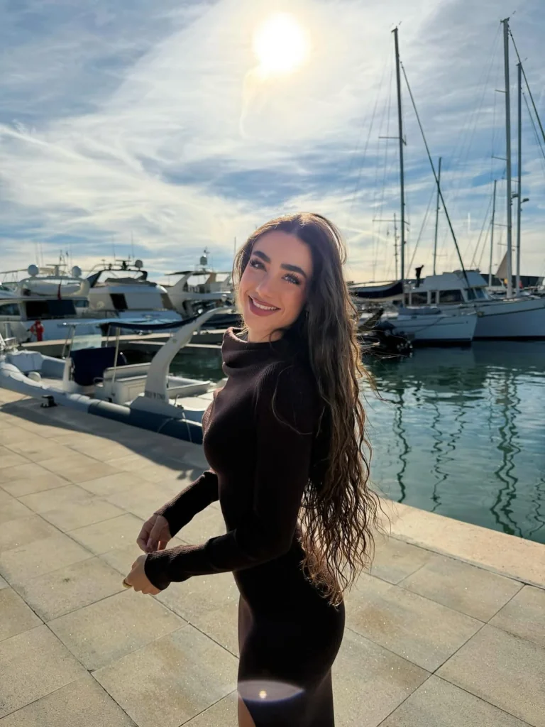 El refugio secreto de Lola Lolita: el paraíso de playas vírgenes y flamencos que arrasa en Alicante 2 image 382