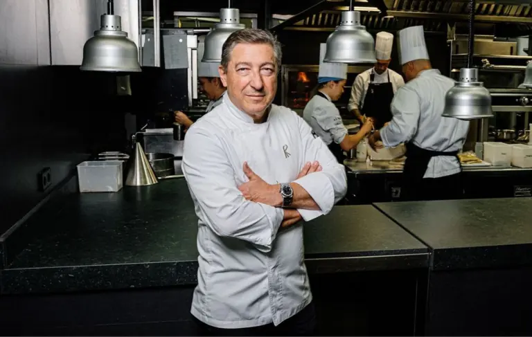 Joan Roca confiesa cuál es el mejor restaurante de Barcelona: no tiene Estrella y comes de lujo por 40€ 3 Joan Roca, Cocinero y chef español