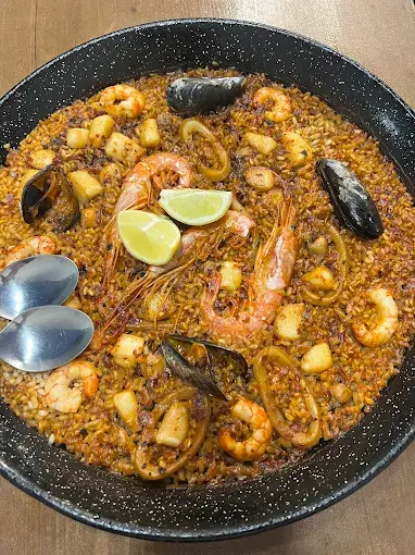 Adiós a los menús para turistas: el rincón de Alicante donde los locales se esconden para comer como dioses 2 image 523