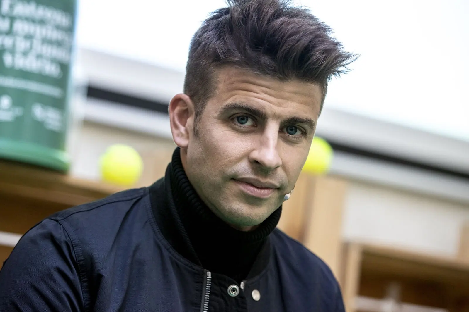 El refugio de Gerard Piqué a 1.145 metros: el pueblo con la fortaleza de «vidrio y piedra» donde los millonarios tienen paz 1 Gerard Piqué, Exfutbolista y empresario español