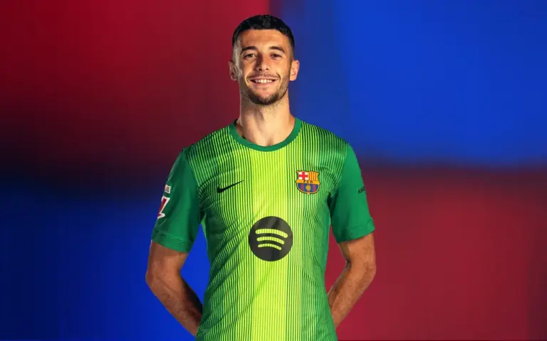 El pueblo medieval de 7.000 habitantes con un canal de 26 km donde nació Joan García 6 Joan García, Futbolista español