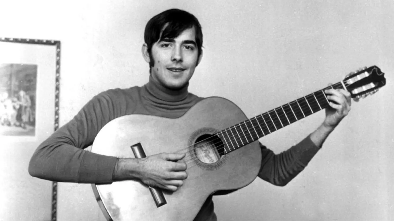 El pueblo que inspiró la canción 'Mediterráneo' de Joan Manuel Serrat: un puerto pesquero de casas blancas asomadas a calas de cuento 1 Joan Manuel Serrat