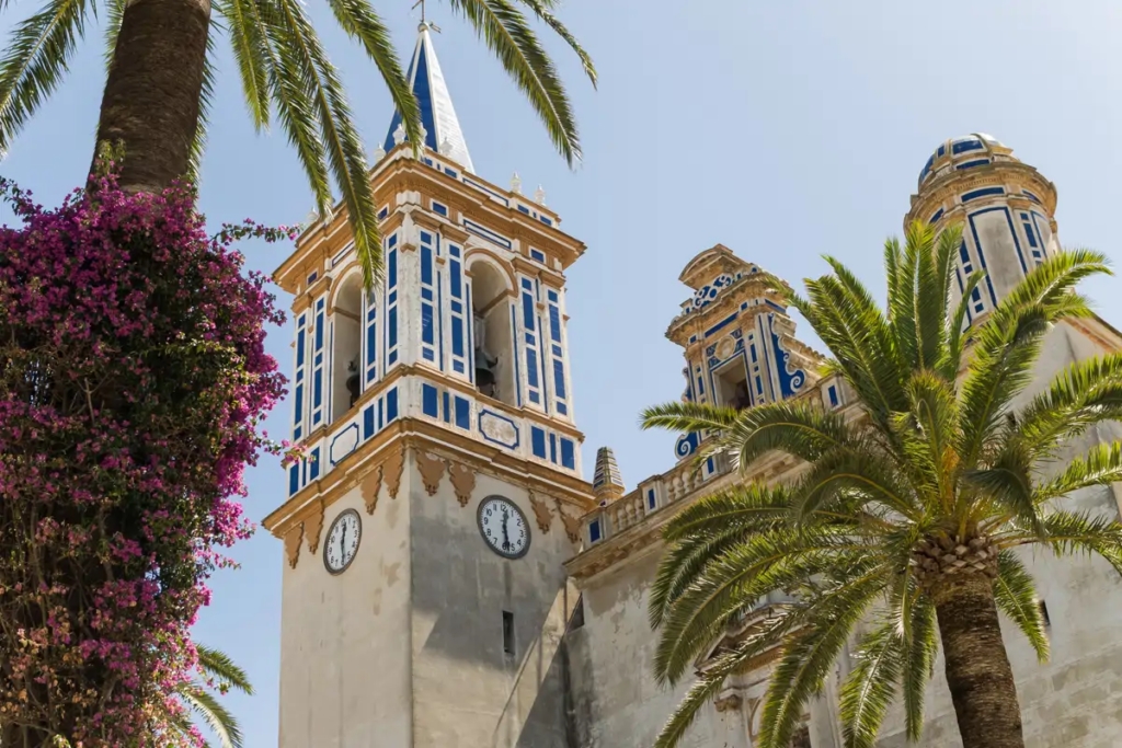 El refugio secreto de Hugo Silva en Cádiz: el pueblo costero con el faro más alto de España 3 image 778